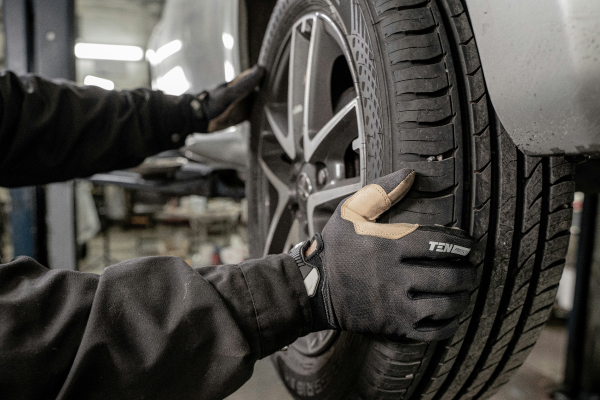 tyre fitting